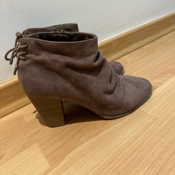 Brown Heeled Boots - Picture 1 of 7